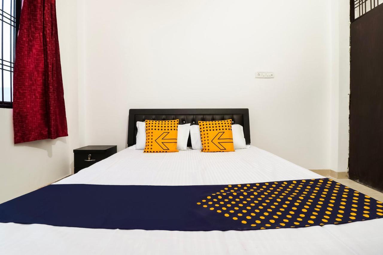 Spot On Indra Palace Bijnaur Zewnętrze zdjęcie